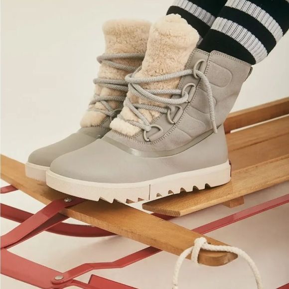 Free People Sorel Joan Of Arctic Next Lite Boot Gray Ivory Shearling - Picture 1 of 9